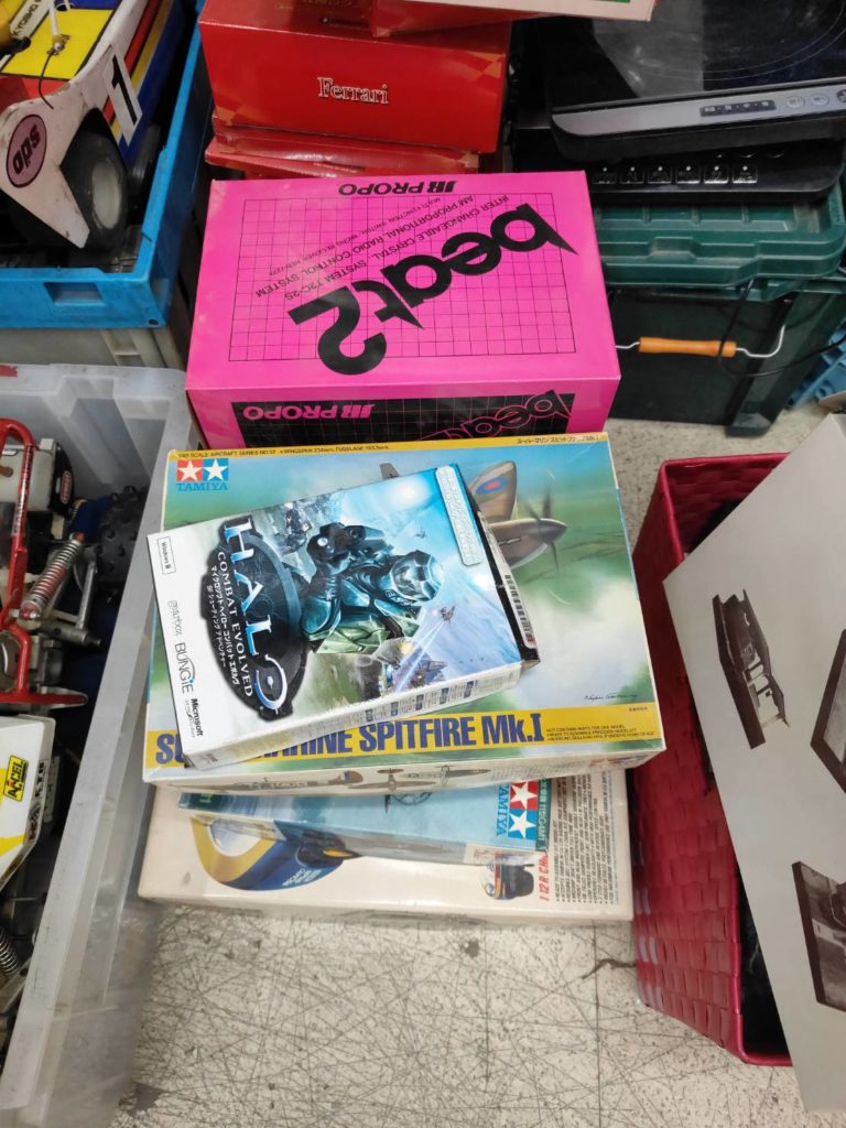 板橋区蓮根でラジコンの出張買取