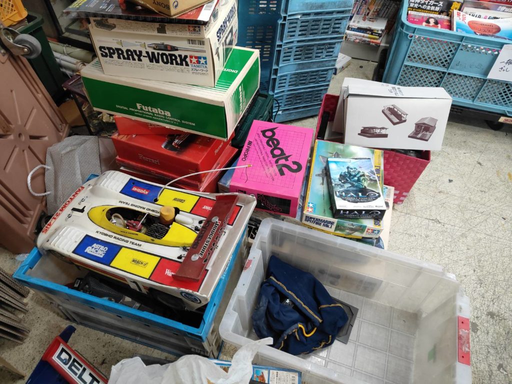 古いラジコンでも買取できる